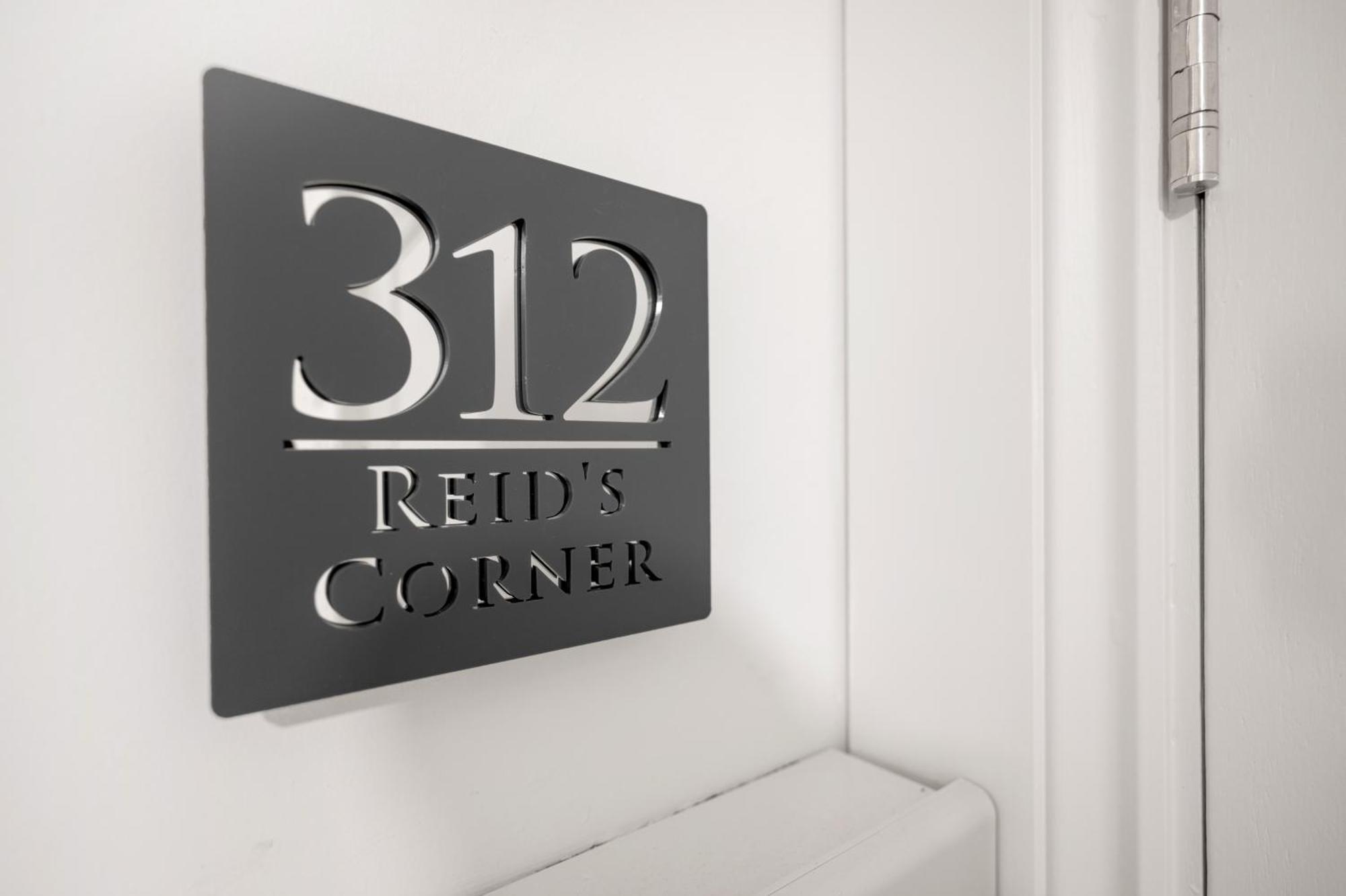 312 Reids Corner - By Staydunfermline Apartment